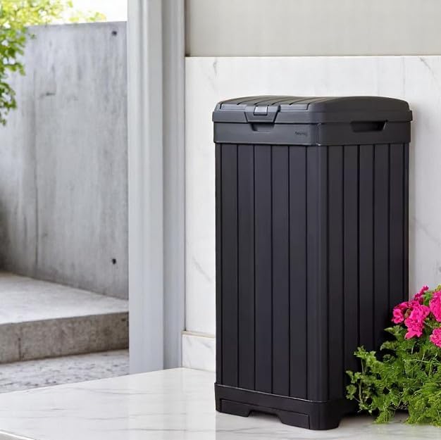 Outdoor Trash Can with Hinged Lid, 33 Gallon Capacity, Built-in Handles