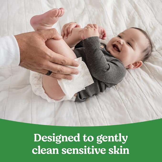 Huggies Natural Care Sensitive Baby Wipes, Unscented, Hypoallergenic, 99% Purified Water, 2 Refill Packs (352 Wipes Total)