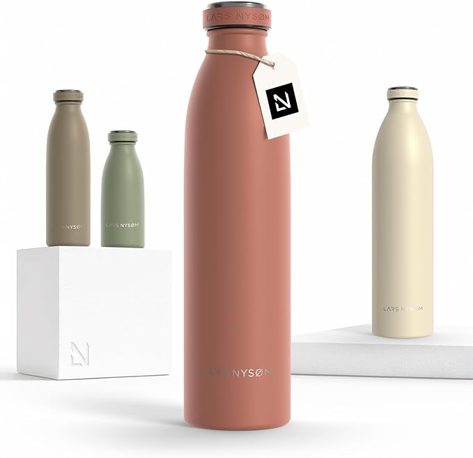 LARS NYSØM Stainless Steel Insulated Water Bottle 12oz 17oz 25oz 34oz 51oz | Insulated Thermo Flask for Hot and Cold Beverages | Leakproof Drinking Bottle (Brick Red, 25.4 oz)