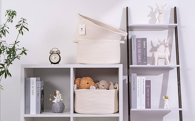 Medium and Large Woven Basket//With Handle, Used for Toys and Fabric Storage Basket used for Storing xl Storage Box, Decorative Storage Box Room 2pack (13L*9W*7H White, L13×W9×H7)