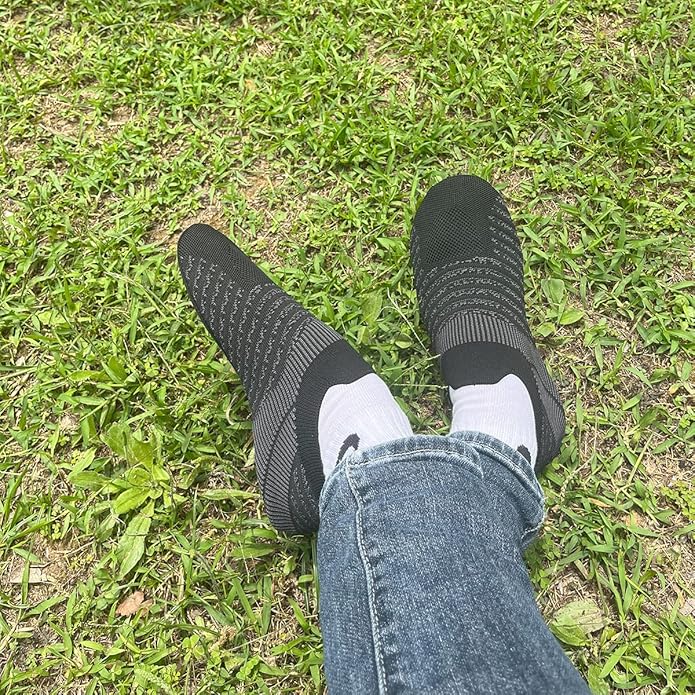 Adult Indoor House Slippers Socks Lightweight Non Slip Grip House Home Shoes for Women Men