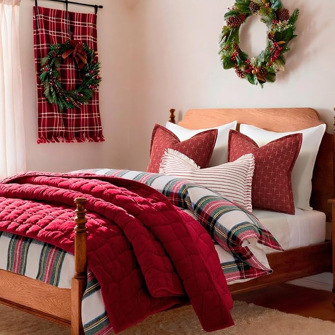 ZWJD Christmas Pillow Covers 18x18 Set of 2 Soft Polyester Textured Pillows with Stylish Flange Edge Cozy Farmhouse Christmas Decor for Couch Bed Sofa Living Room (Red)