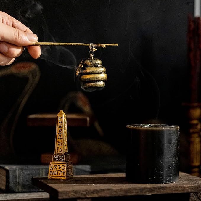 AIM & GGKK Vintage Bronze Beehive Candle Snuffer Extinguisher - Long Handle for Safe Flame Out, Decorative Candle Accessory with Bee Design