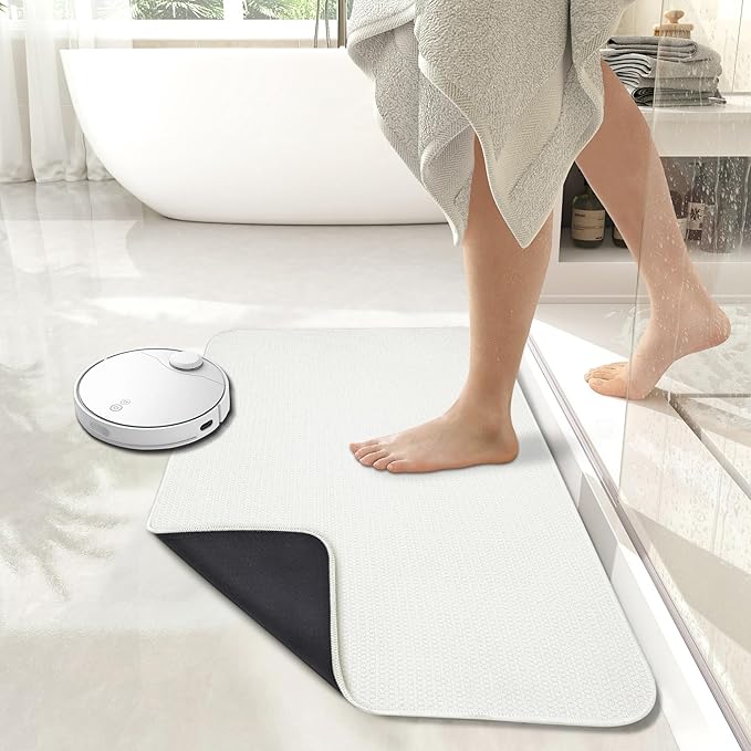 Bath Mat,Ultra Thin Bathroom Runner Rugs,Large Bath Mats for Bathroom,Quick Dry,Non-Slip,Machine Washable,Low Pile,Bath Rug,Shower Outside,Sink,Home Decor Accessories.White,1'5"x2'11"（17x35inch）